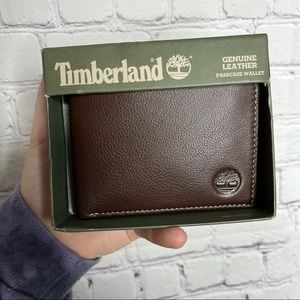 Timberland genuine brown leather bifold wallet